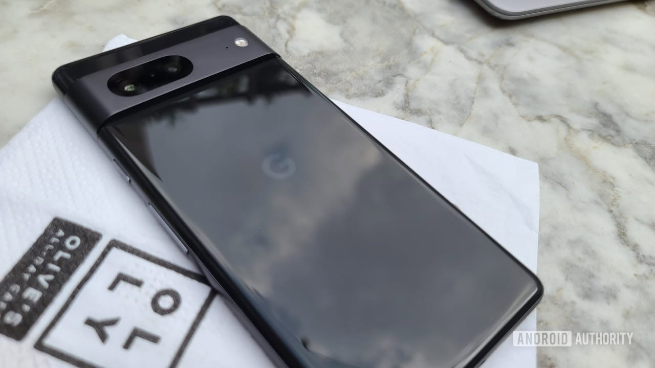 Issues with the Google Pixel 7 and Pixel 7 Pro and their solutions